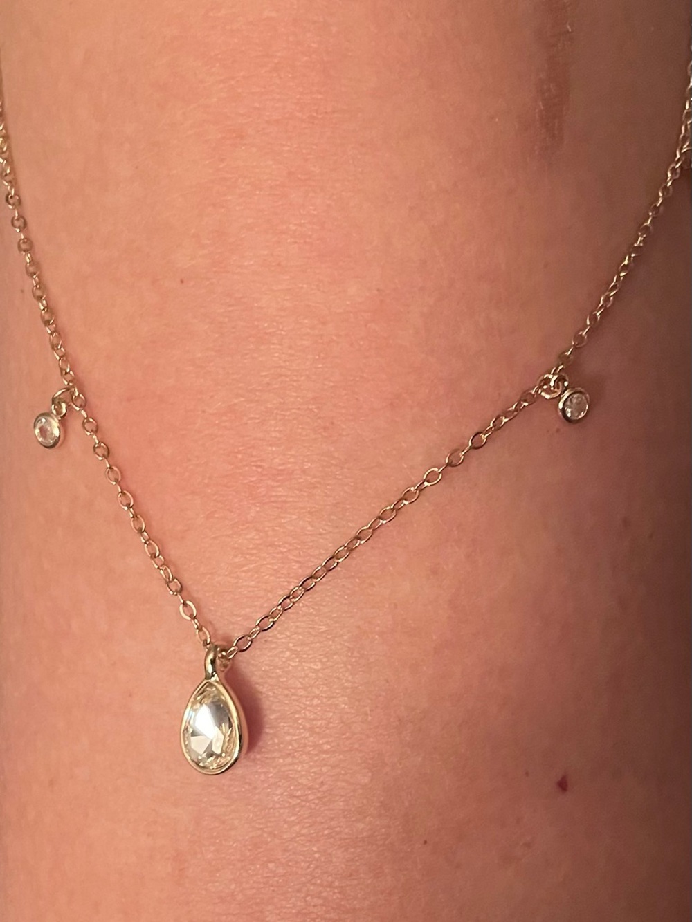 ETTIKA Dripping Crystals Drop Necklace 18k Gold Plated CZ w/Pouch *NWT* - Picture 3 of 16